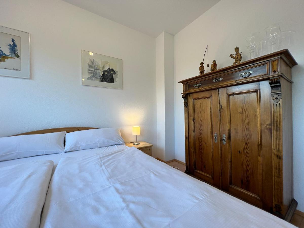 Maisonette Penthouse Fuer 8 Personen By Rabe - Free Netflix & Kostenloser Parkplatz & Grosse Terrasse คาร์ลสรูเฮอ ภายนอก รูปภาพ