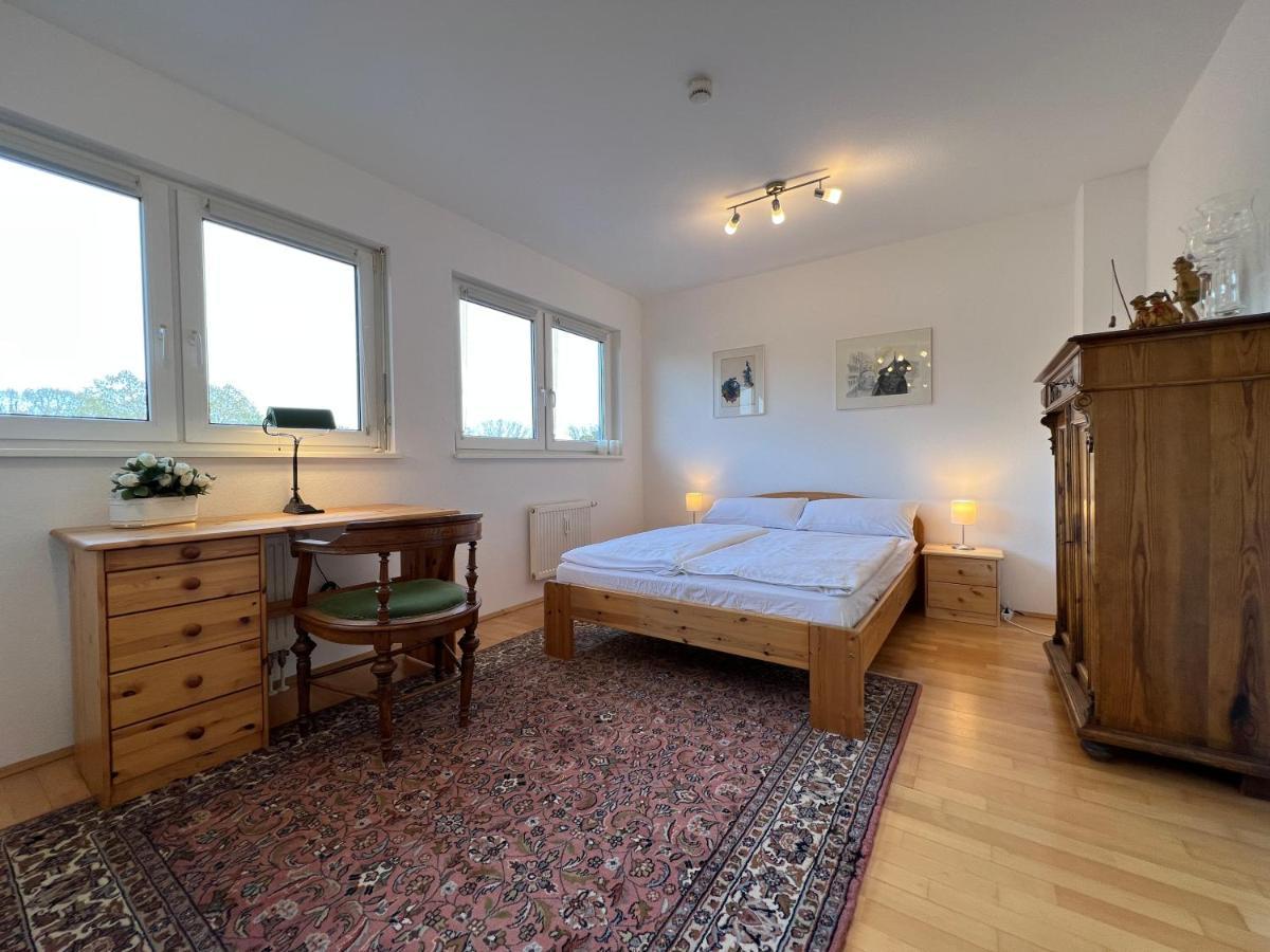 Maisonette Penthouse Fuer 8 Personen By Rabe - Free Netflix & Kostenloser Parkplatz & Grosse Terrasse คาร์ลสรูเฮอ ภายนอก รูปภาพ